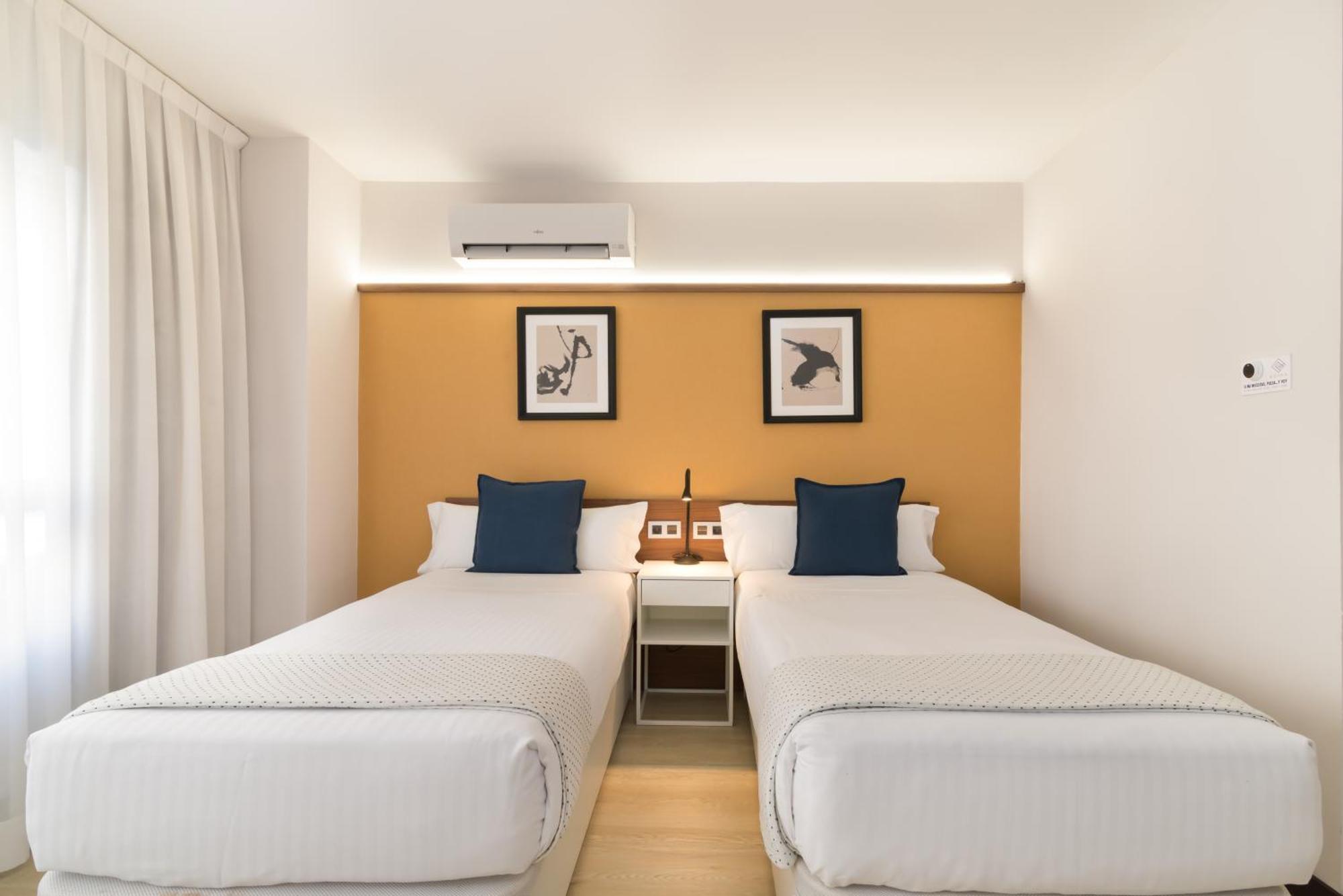 Roisa Hostal Boutique Madrid Buitenkant foto