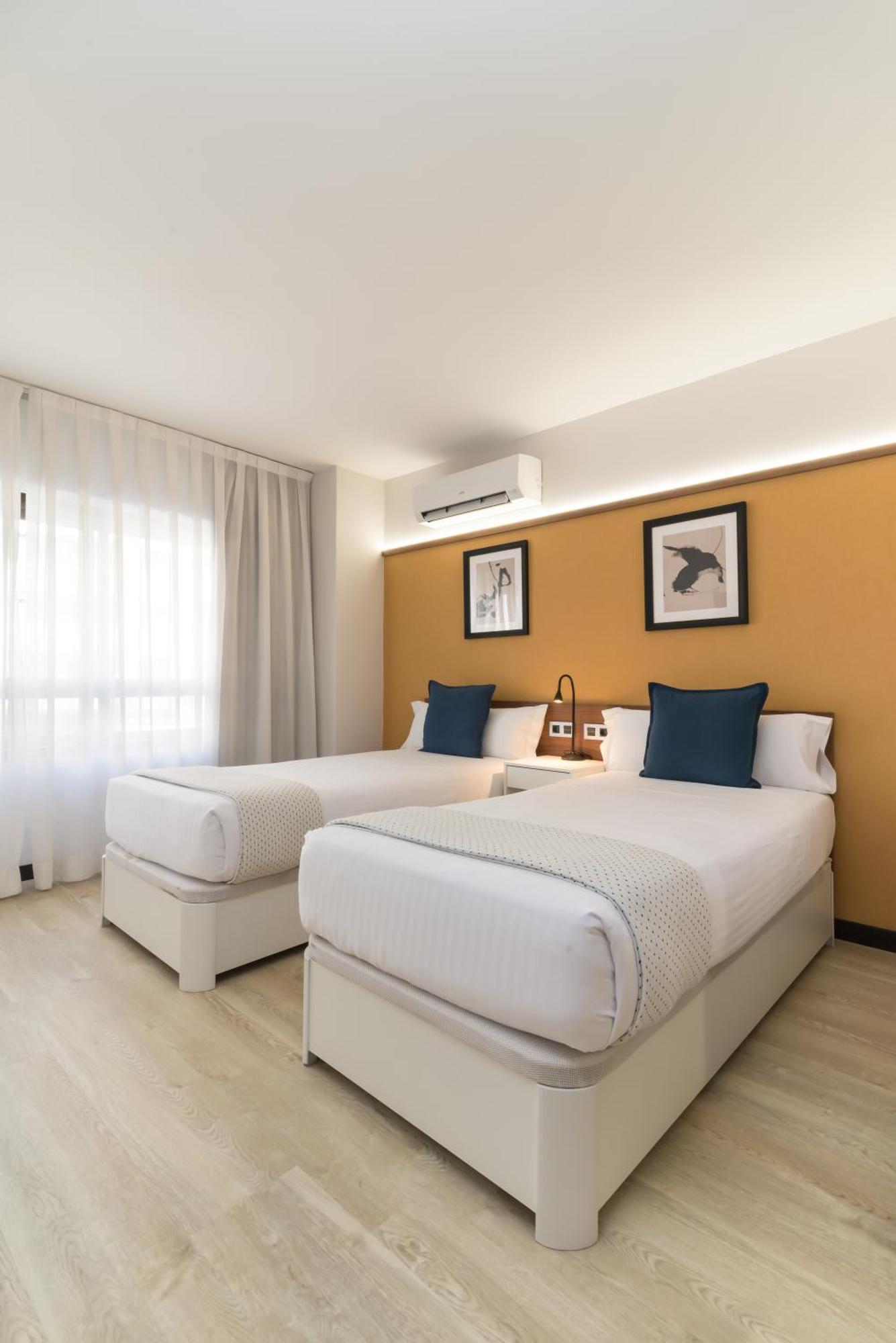 Roisa Hostal Boutique Madrid Buitenkant foto