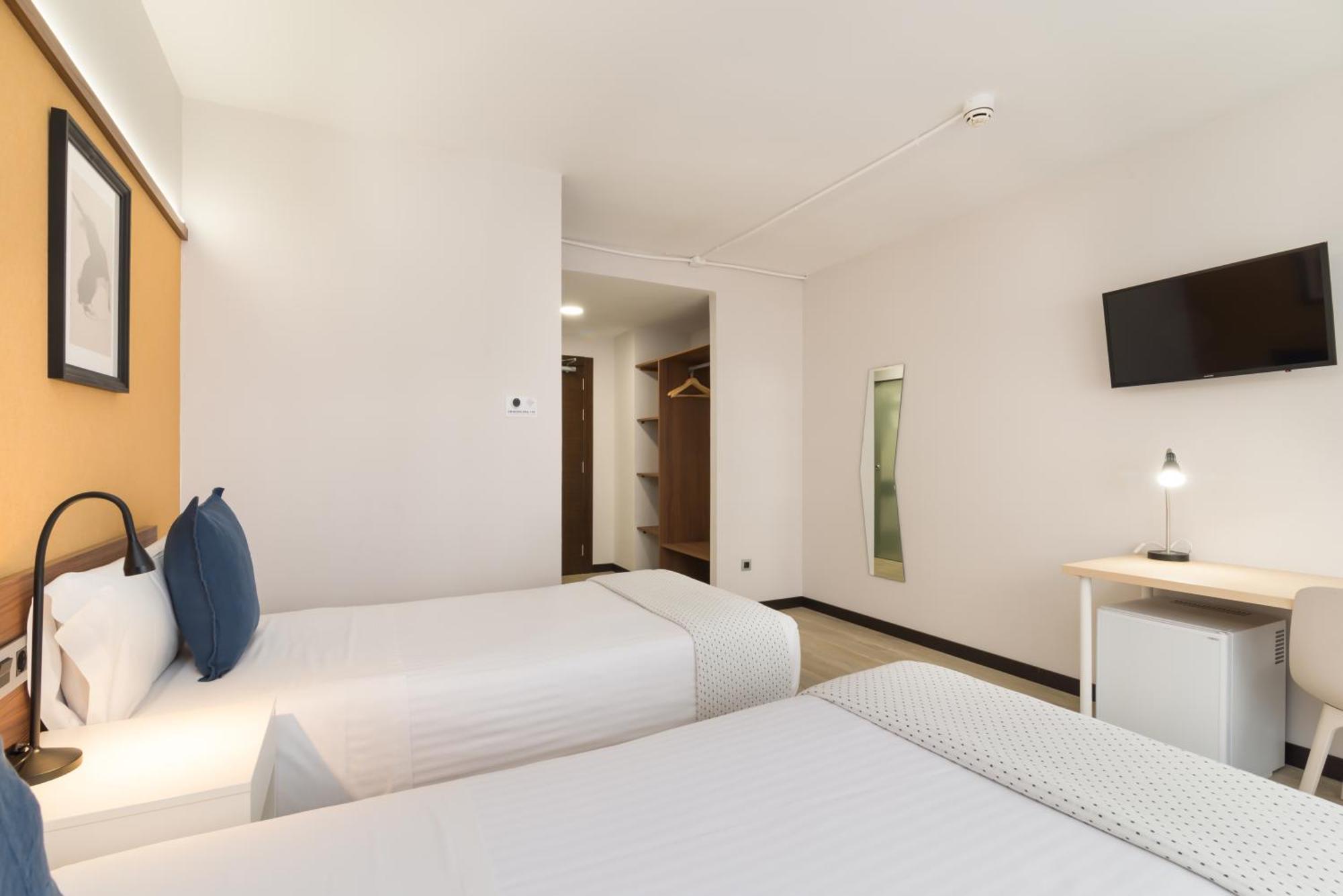 Roisa Hostal Boutique Madrid Buitenkant foto