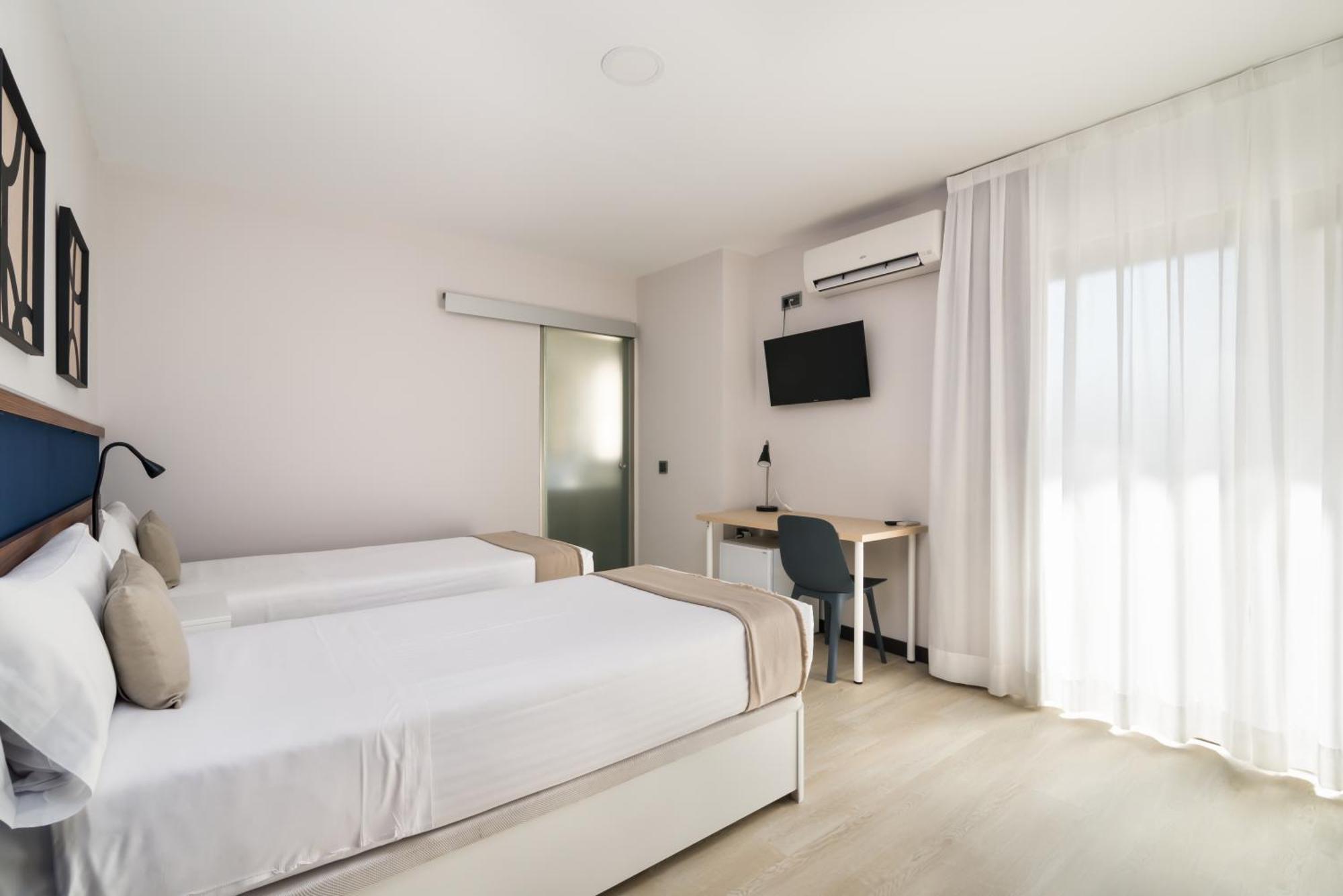 Roisa Hostal Boutique Madrid Buitenkant foto