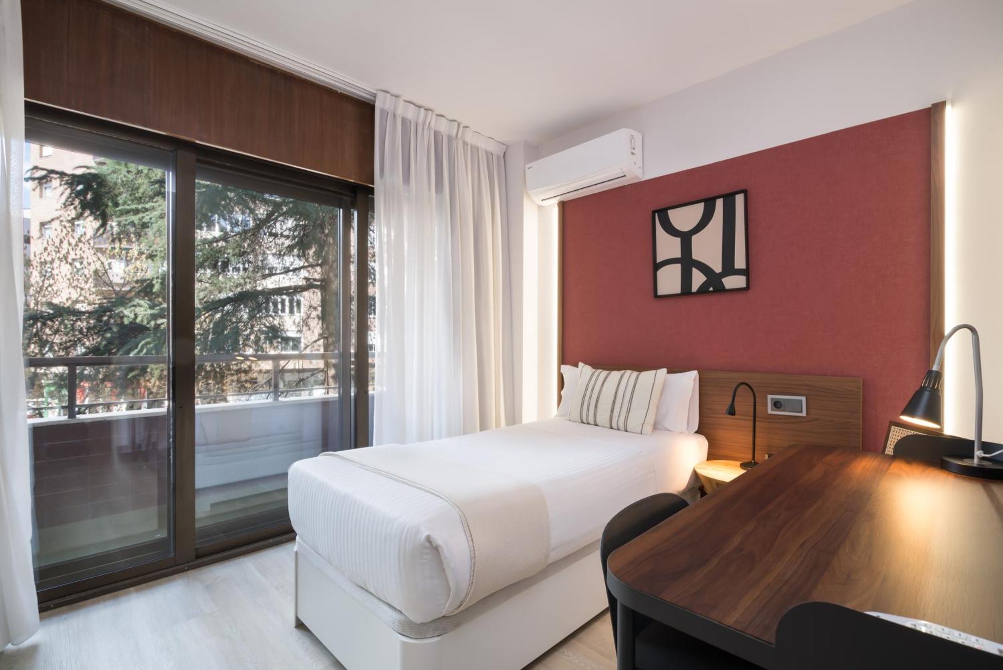 Roisa Hostal Boutique Madrid Buitenkant foto