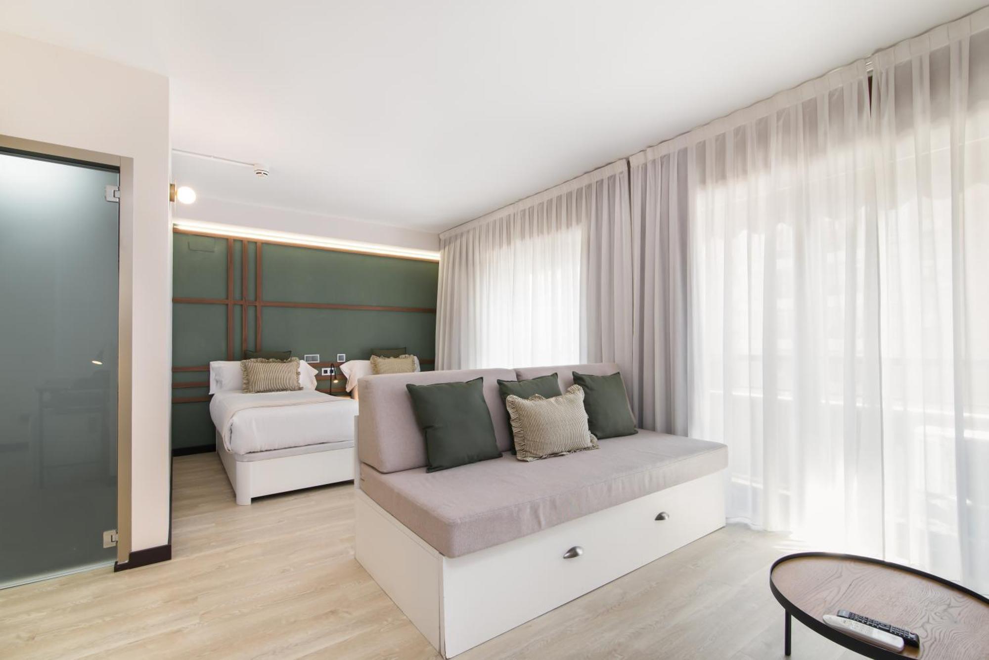 Roisa Hostal Boutique Madrid Buitenkant foto