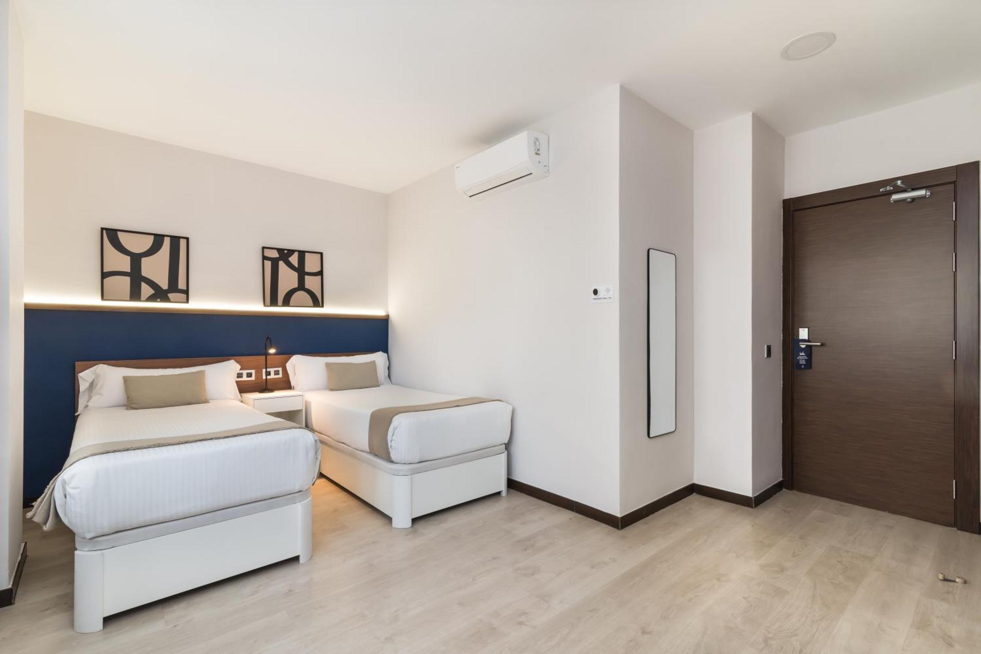 Roisa Hostal Boutique Madrid Buitenkant foto