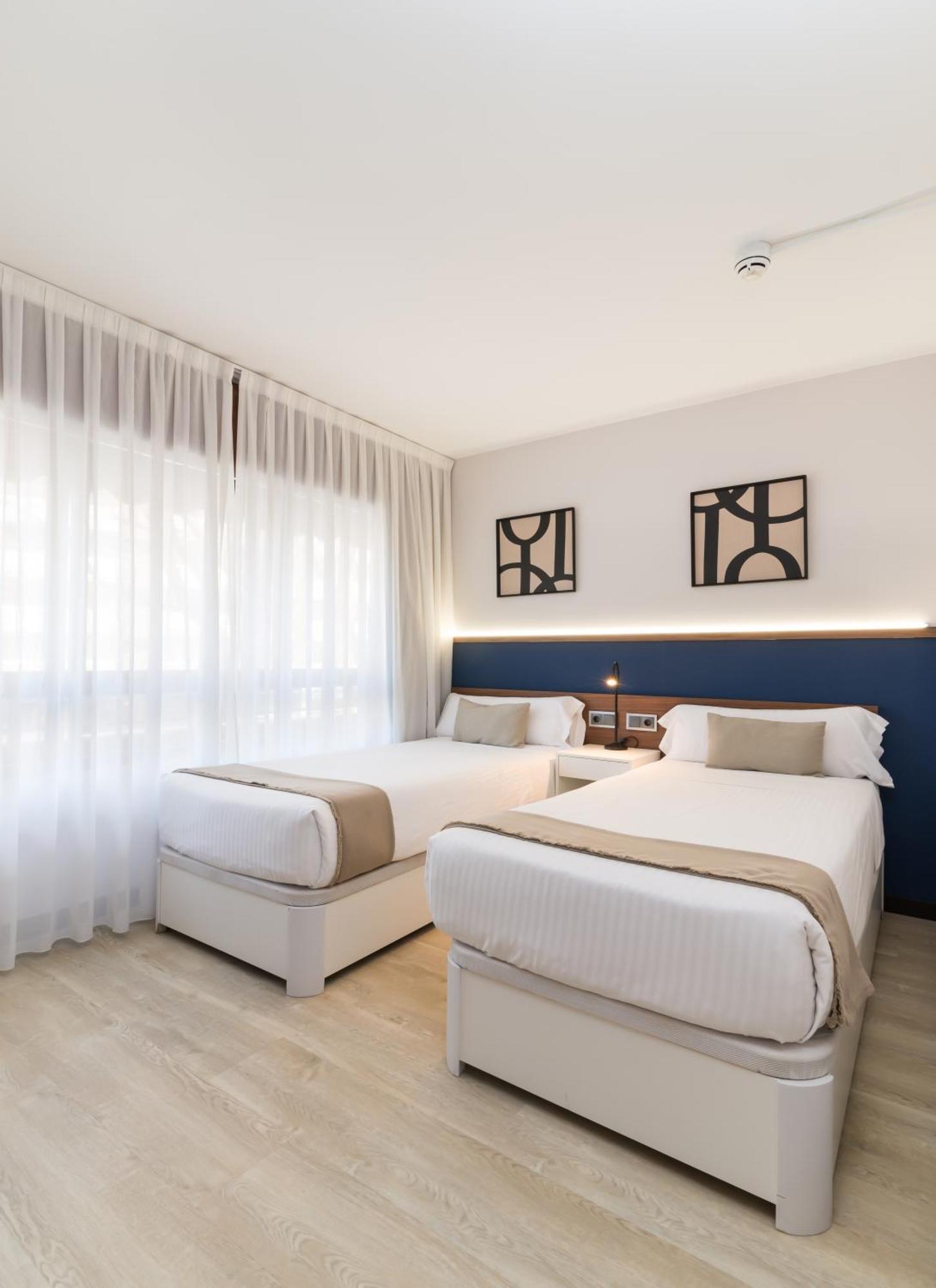 Roisa Hostal Boutique Madrid Buitenkant foto